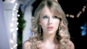 Taylor-Swift-You-Belong-With-Me-Music-Video-taylor-swift-21519657-1248-704